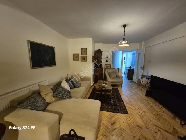 Karşiyaka, İzmir içerisinde kiralık mülk