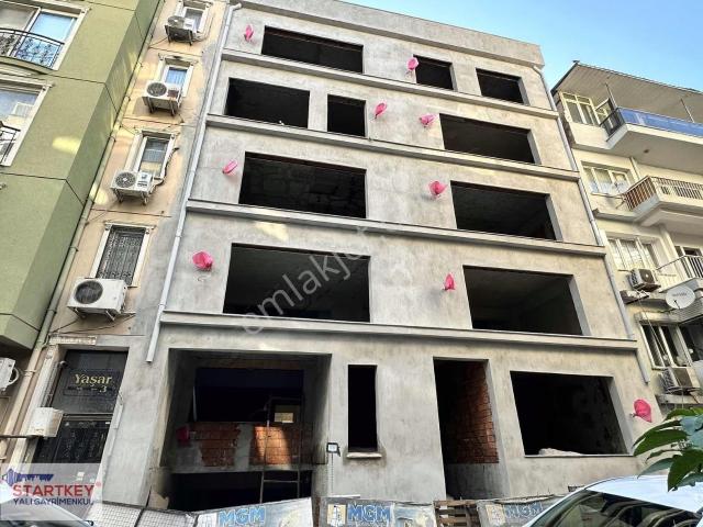 Karşiyaka, İzmir içerisinde satılık mülk