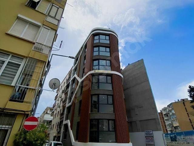 Karşiyaka, İzmir içerisinde satılık mülk