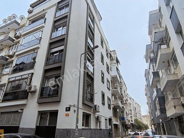 Karşiyaka, İzmir içerisinde satılık mülk