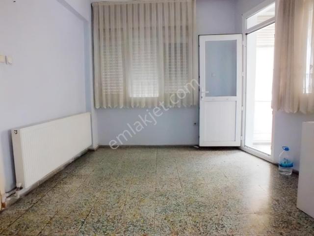 Karşiyaka, İzmir içerisinde kiralık mülk