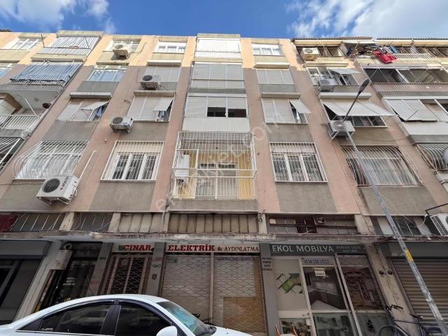 Tersane Mahallesi, Karşıyaka içerisinde satılık mülk