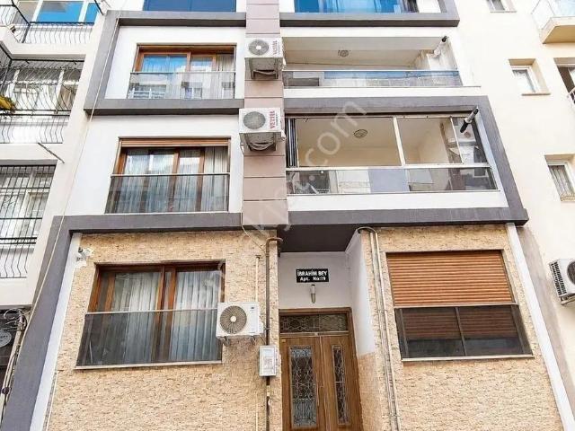 Alaybey Mahallesi, Karşıyaka içerisinde satılık mülk