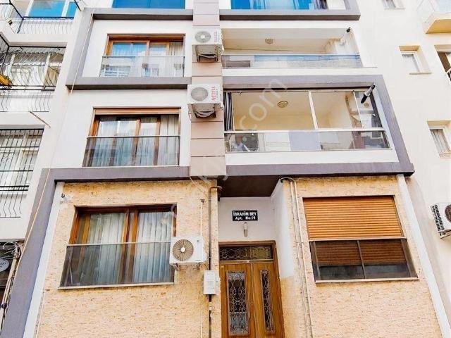 Alaybey Mahallesi, Karşıyaka içerisinde satılık mülk