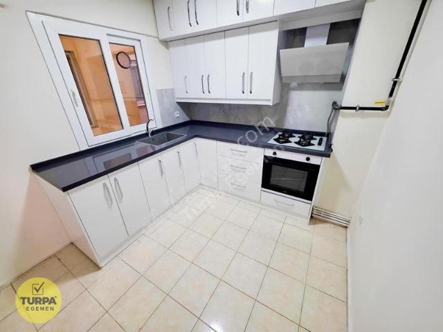 Tuna Mahallesi, Karşıyaka içerisinde kiralık mülk