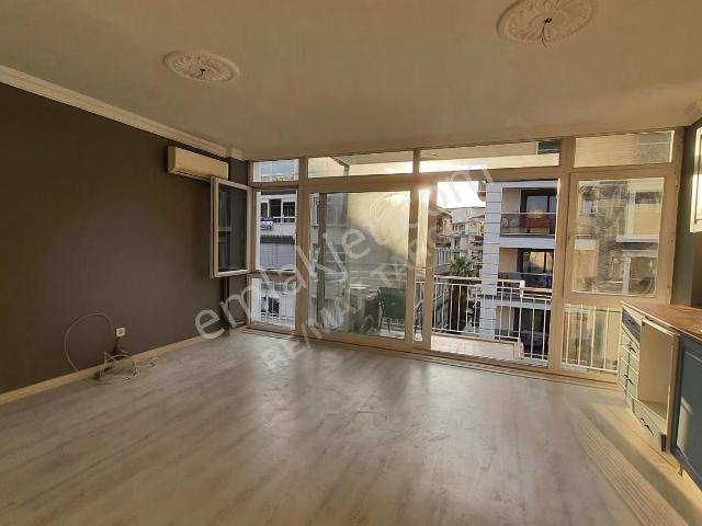 Karşiyaka, İzmir içerisinde kiralık mülk