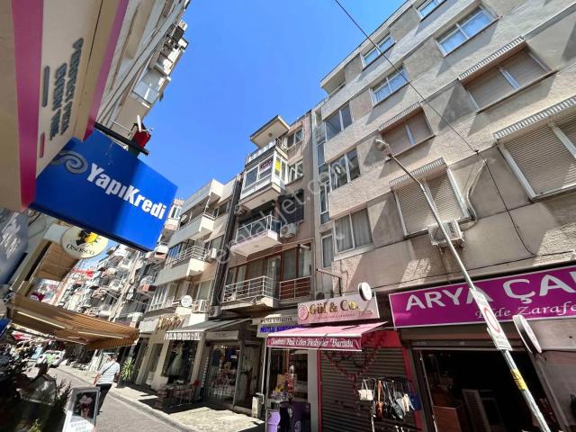 Karşıyaka Çarşı, Karşıyaka içerisinde kiralık mülk