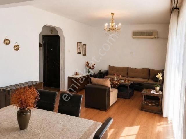 Karşıyaka Çarşı, Karşıyaka içerisinde satılık mülk