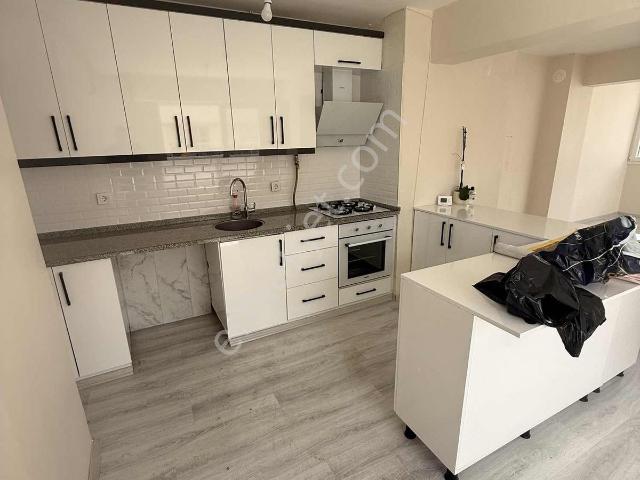 Donanmacı Mahallesi, Karşıyaka içerisinde kiralık mülk