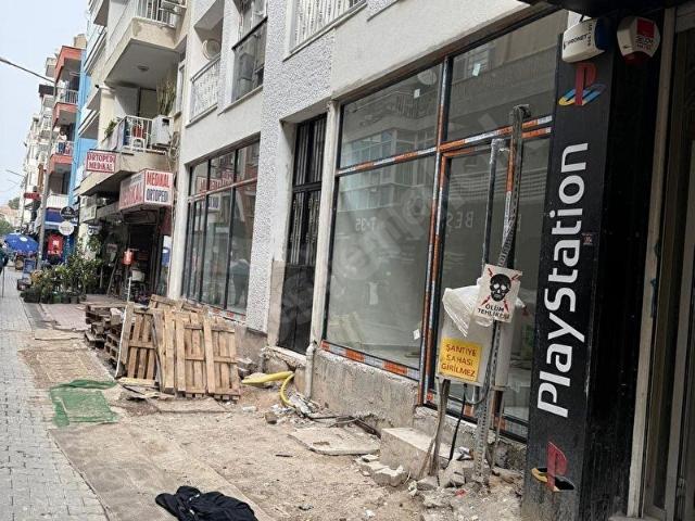 Karşiyaka, İzmir içerisinde satılık Dükkan