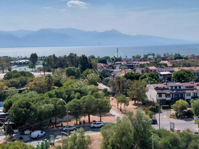 Atakent Mahallesi, Karşıyaka içerisinde kiralık mülk