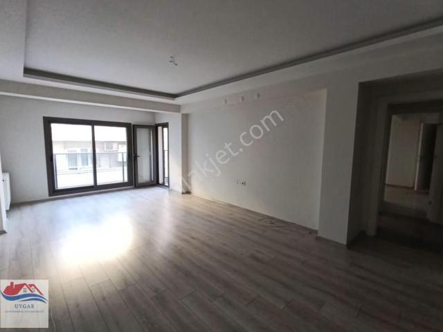 Karşiyaka, İzmir içerisinde kiralık mülk