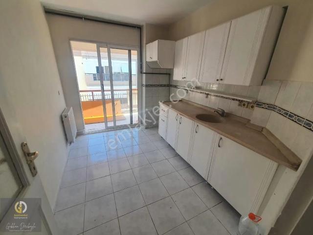 Yalı Mahallesi, Karşıyaka içerisinde kiralık mülk