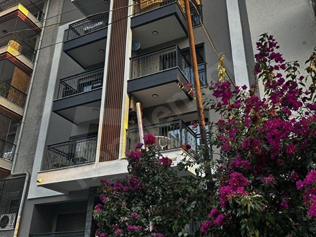 Karşiyaka, İzmir içerisinde satılık mülk