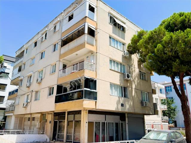 Karşiyaka, İzmir içerisinde kiralık mülk