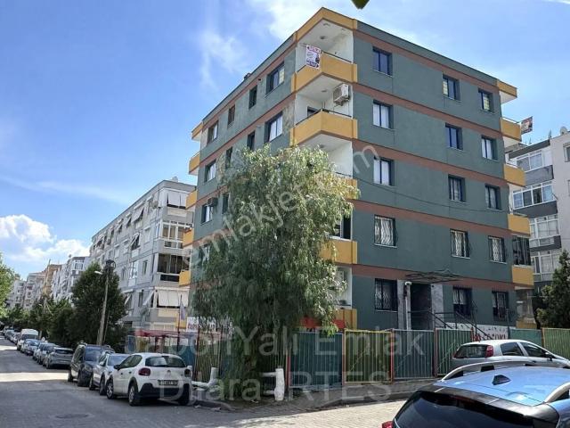 Karşiyaka, İzmir içerisinde satılık mülk