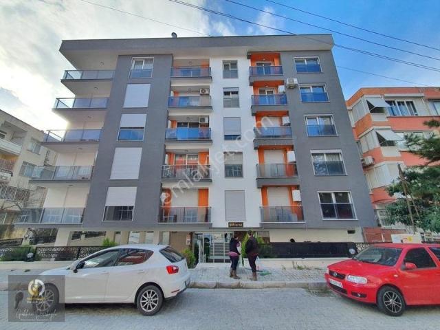 Bahçelievler Mahallesi, Karşıyaka içerisinde satılık mülk