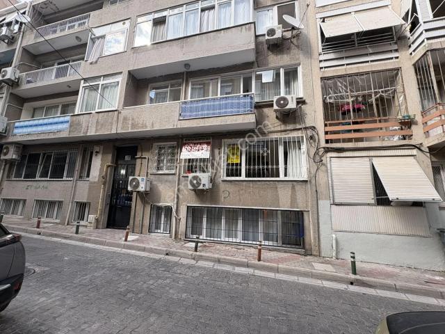 Bahariye Mahallesi, Karşıyaka içerisinde kiralık mülk