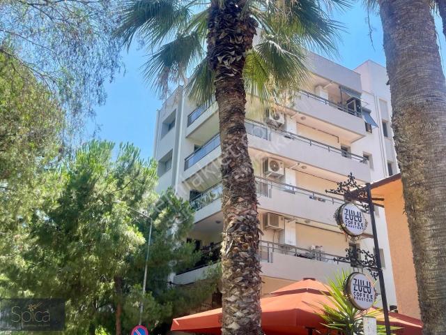 Karşiyaka, İzmir içerisinde satılık mülk