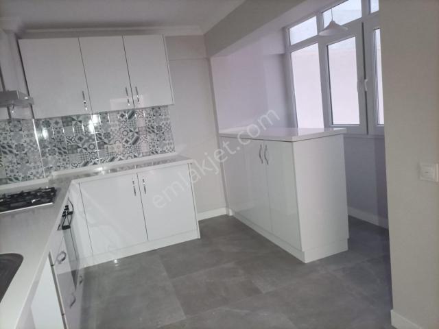 Karşiyaka, İzmir içerisinde kiralık mülk