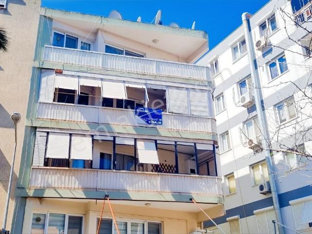 Karşiyaka, İzmir içerisinde kiralık mülk