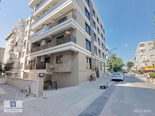 Karşiyaka, İzmir içerisinde satılık mülk