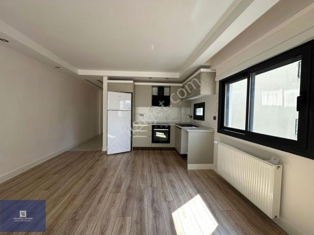 Karşiyaka, İzmir içerisinde kiralık mülk