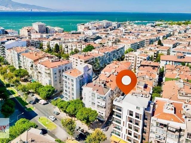 Bostanlı Mahallesi, Karşıyaka içerisinde satılık mülk