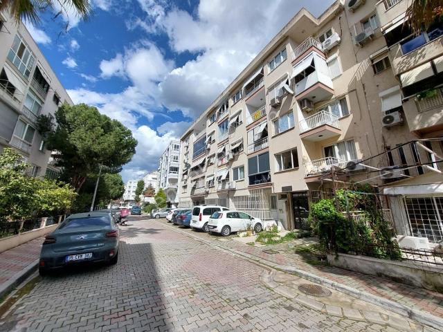 Karşiyaka, İzmir içerisinde kiralık mülk