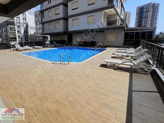 İzmir içerisinde satılık mülk