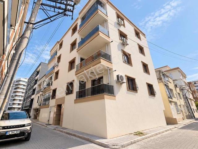 İzmir içerisinde satılık mülk