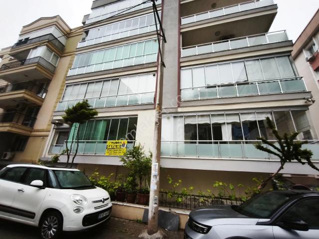 Karşiyaka, İzmir içerisinde satılık mülk