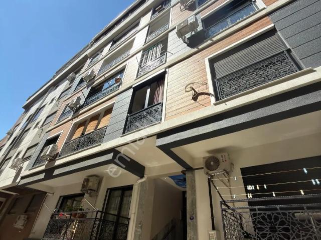 Dedebaşı Mahallesi, Karşıyaka içerisinde satılık mülk