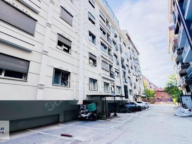 Dedebaşı Mahallesi, Karşıyaka içerisinde kiralık mülk