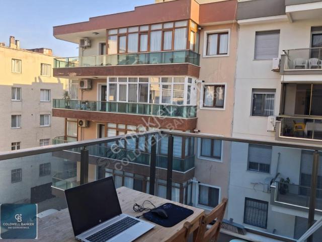Karşiyaka, İzmir içerisinde kiralık mülk