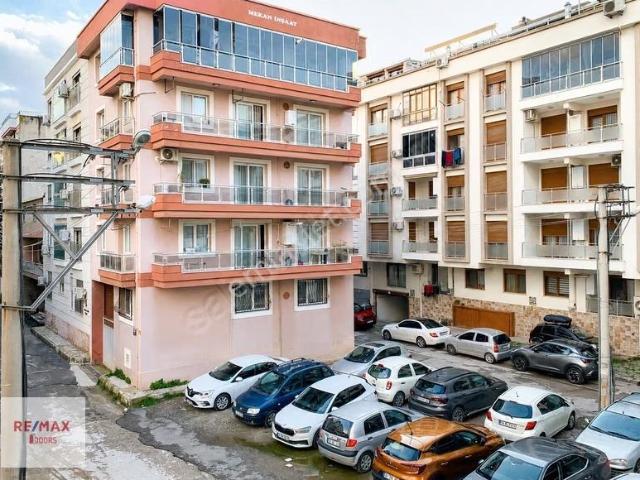 Dedebaşı Mahallesi, Karşıyaka içerisinde satılık mülk