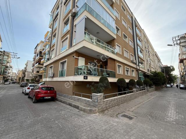 Karşiyaka, İzmir içerisinde kiralık mülk