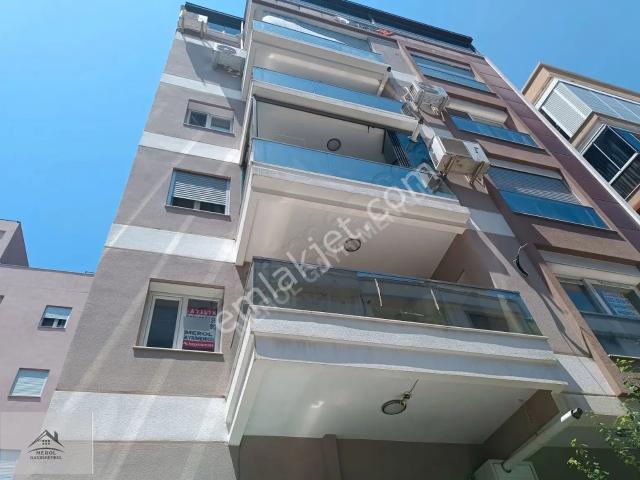 Dedebaşı Mahallesi, Karşıyaka içerisinde satılık mülk