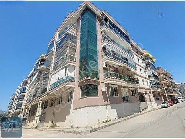Karşiyaka, İzmir içerisinde satılık mülk