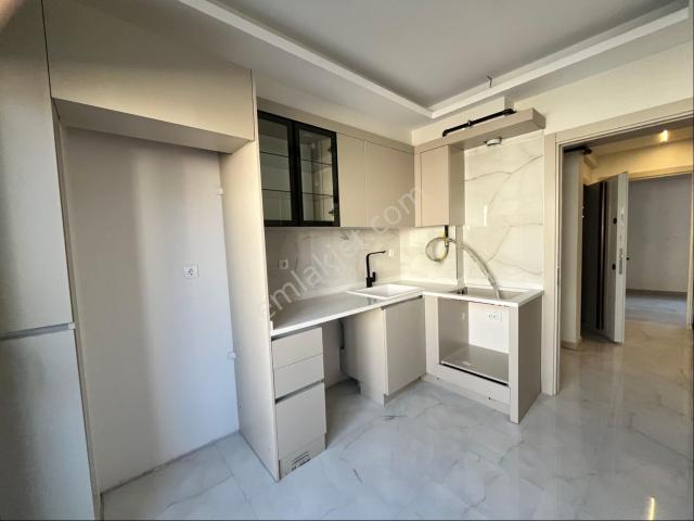 Karşiyaka, İzmir içerisinde satılık mülk
