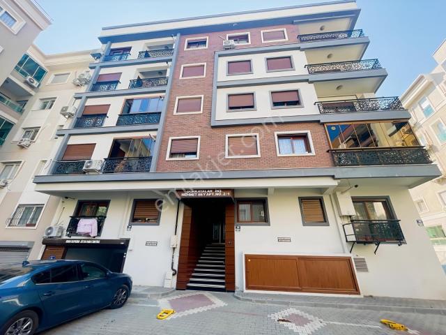 Demirköprü Mahallesi, Karşıyaka içerisinde satılık mülk