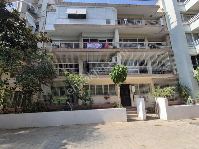 Donanmacı Mahallesi, Karşıyaka içerisinde satılık mülk