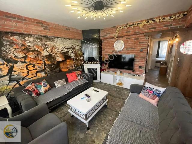 Karşiyaka, İzmir içerisinde satılık mülk