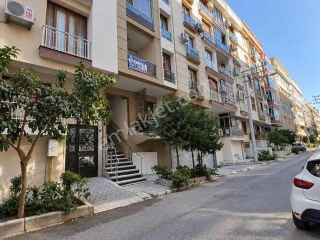 Şemikler Mahallesi, Karşıyaka içerisinde satılık mülk
