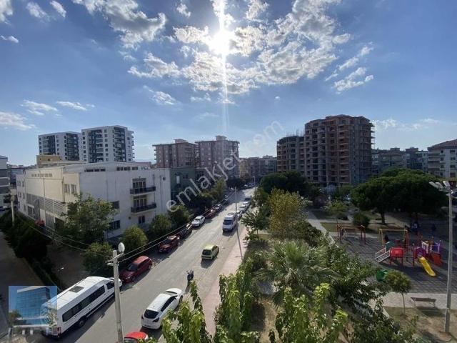 Şemikler Mahallesi, Karşıyaka içerisinde kiralık mülk