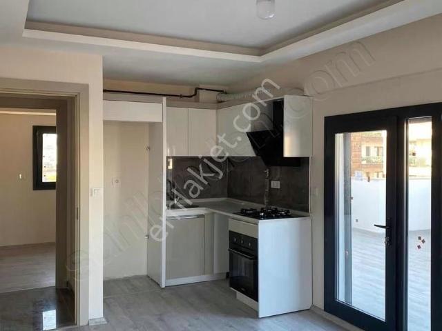 Karşiyaka, İzmir içerisinde kiralık mülk