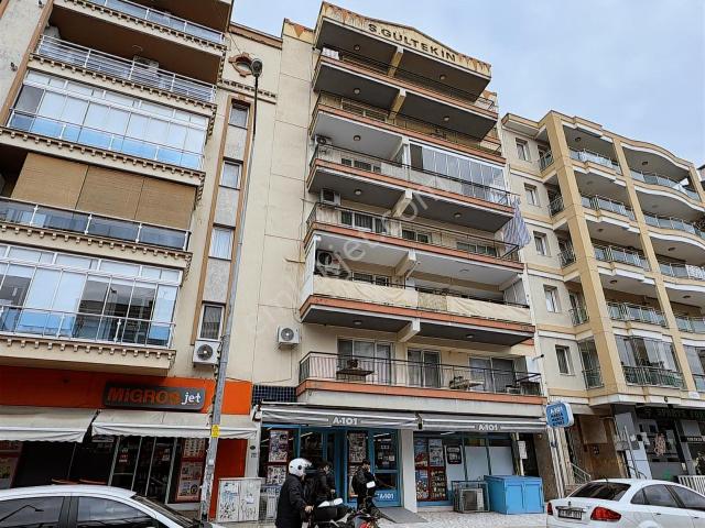 Karşiyaka, İzmir içerisinde kiralık mülk
