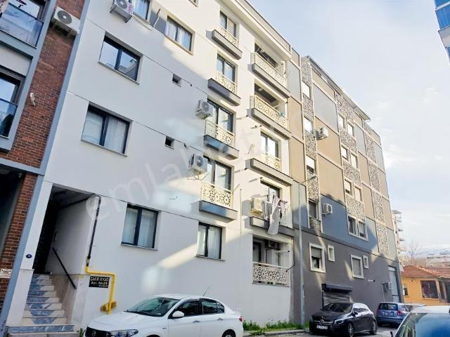 Karşiyaka, İzmir içerisinde satılık mülk