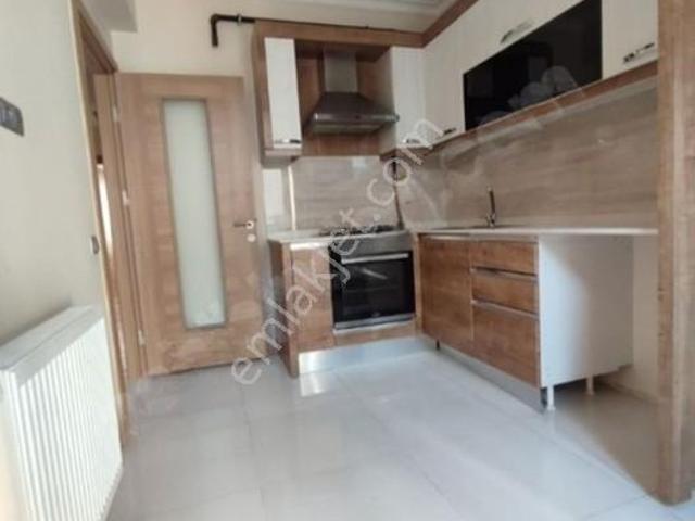 Fikri Altay Mahallesi, Karşıyaka içerisinde kiralık mülk