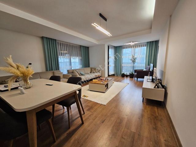 Karşiyaka, İzmir içerisinde satılık mülk